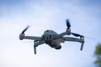 drona.jpg - Știri de azi Știri de azi | Drone neidentificate au fost observate deasupra bazei aeriene americane Ramstein din Germania - Știri de azi |