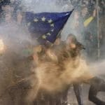 Știri de azi | Proteste la Tbilisi – Germania a dat asigurări că uşa Uniunii Europene rămâne deschisă pentru Georgia - Știri de azi | 