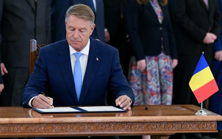 media-172829363886434700.jpg - Știri de azi Știri de azi | Klaus Iohannis a semnat decretul: Recheamă în țară un ambasador al României - Știri de azi |
