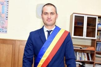 media-173386733032170500.jpg - Știri de azi Știri de azi | Ultima oră | Primarul din Crevedia, reținut de DIICOT după percheziții și audieri (surse) - Știri de azi |