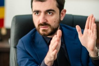 Știri de azi | Claudiu Năsui: Creşterea taxelor este deja plănuită, chiar dacă aţi tot auzit promisiuni că nu vor creşte taxele. Termeni de tipul “reformă fiscală”, “consolidare bugetară”, “reaşezarea climatului concurenţial” înseamnă, de fapt, creşterea taxelor - Știri de azi | 