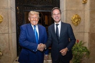 Știri de azi | Financial Times: Şeful NATO îl avertizează pe Donald Trump cu privire la „ameninţarea teribilă” la adresa SUA în cazul în care Ucraina este împinsă către un acord de pace prost - Știri de azi | 