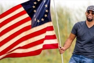 Știri de azi | Fostul lider al grupării de extremă dreapta Proud Boys este eliberat după ce Trump a anunţat că îi va graţia pe participanţii la asaltul asupra Capitoliului. Enrique Tarrio primise cea mai lungă pedeapsă: 22 de ani de închisoare - Știri de azi | 