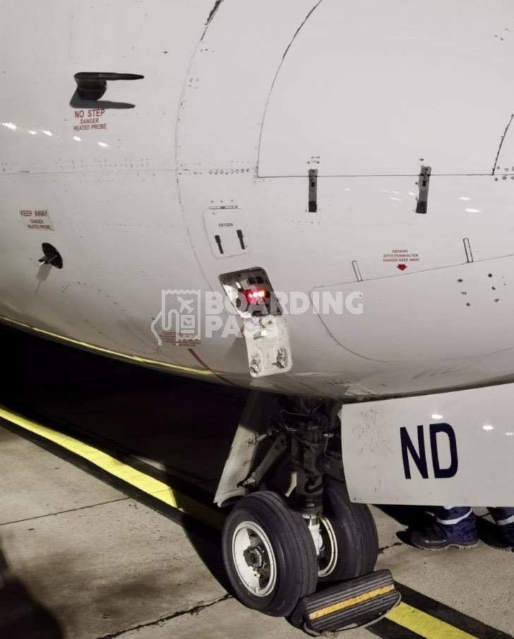 471405773-1002700501882982-7512065519884067544-n.jpg - Știri de azi Știri de azi | Un avion care zbura pe ruta Sibiu – Munchen a aterizat de urgenţă la Timişoara, după ce o uşiţă de acces la conectorul pentru căşti ar fi rămas deschisă sau s-a deschis în timpul zborului – BoardingPass - Știri de azi |