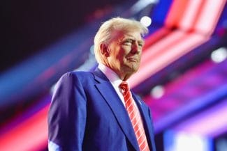 Știri de azi | Judecătorul a respins cererea lui Trump de a amâna sentinţa în cazul banilor ascunşi - Știri de azi | 