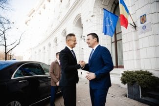 Știri de azi | Ministrul Finanţelor, Tanczos Barna, l-a primit pe Péter Szijjártó, ministrul ungar al afacerilor externe şi al comerţului exterior: De fiecare dată când UDMR a fost la guvernare, colaborarea dintre România şi Ungaria s-a îmbunătăţit - Știri de azi | 