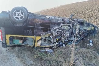 Știri de azi | Prahova: Opt persoane, implicate într-un accident între un microbuz şi o autoutilitară - Știri de azi | 