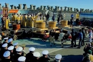 Știri de azi | Mii de persoane au participat la slujba de Bobotează de la Constanţa/ IPS Teodosie: 2025 este un an care se arată luminos, frumos, să fie tot anul ca seninul de astăzi, să ne aducă roade, să avem discernământ în tot ce facem - Știri de azi | 