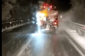 Știri de azi | Centrul Infotrafic: Polei pe unele artere rutiere din judeţele Bihor, Caraş-Severin şi Sălaj / DRDP Timişoara anunţă că a împrăştiat peste noapte peste 950 de tone de antiderapant – VIDEO - Știri de azi | 