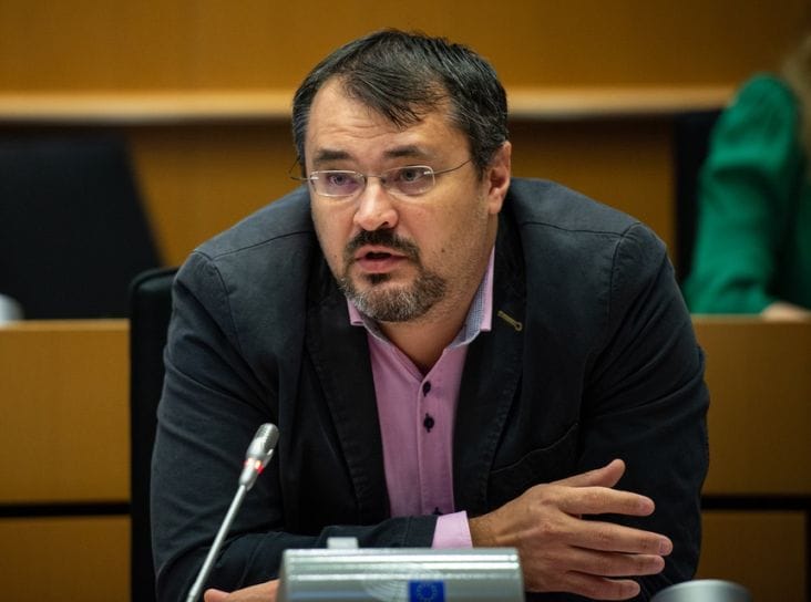 cristian-ghinea.png - Știri de azi Știri de azi | Cristian Ghinea, senator USR: Ciolacu se pregăteşte să renunţe la 3 miliarde de euro din PNRR. Caută orice soluţie numai să nu se apuce de muncă - Știri de azi |