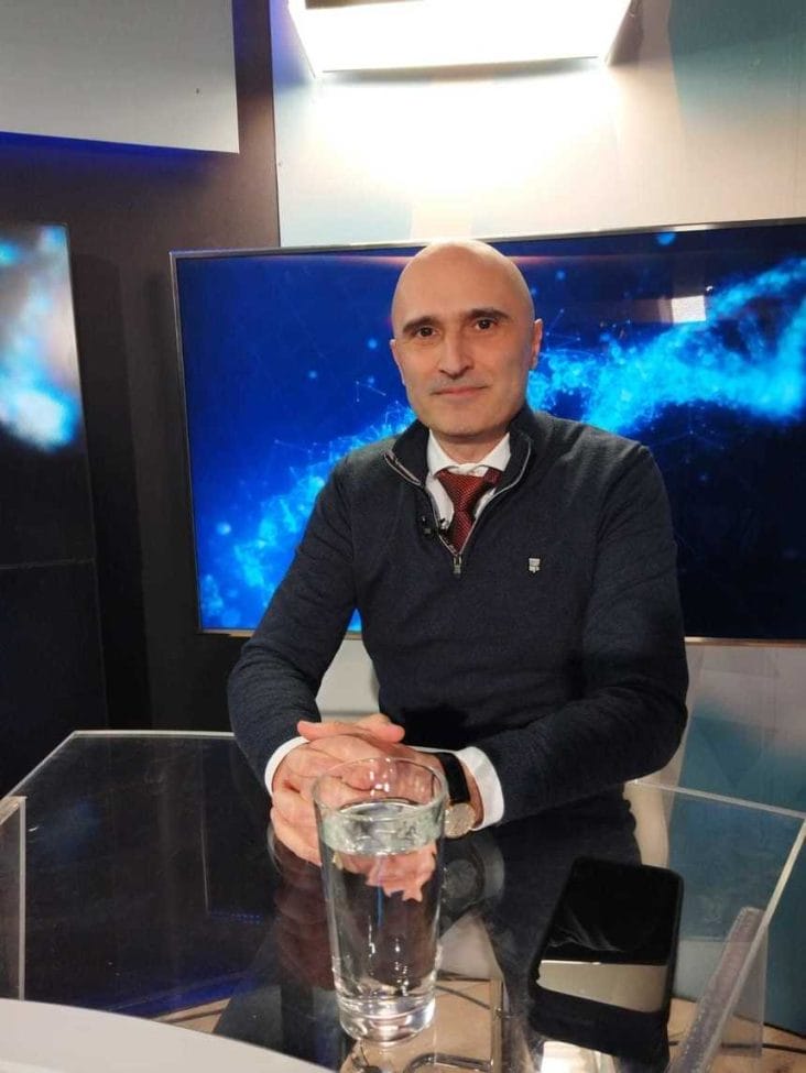 Știri de azi | Medicul Cristian Oancea, despre metapneumovirus: Suntem familiarizaţi cu el de 25 de ani, dă o răceală banală - Știri de azi | 