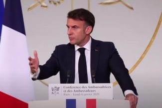 Știri de azi | Alegerile anulate din România şi „curajul” Maiei Sandu au fost exemple invocate de Emmanuel Macron în faţa ambasadorilor săi atunci când le-a vorbit despre pericolul rusesc. Ce spune despre Ucraina – VIDEO - Știri de azi | 