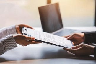 Știri de azi | Parchetul European acuză zece români şi patru firme într-un dosar cu o presupusă fraudă de 1,6 milioane de euro / Schemă frauduloasă pentru a angaja 197 de ucenici, care fie nu îndeplineau condiţiile, fie demisionaseră pentru a fi reangajaţi - Știri de azi | 