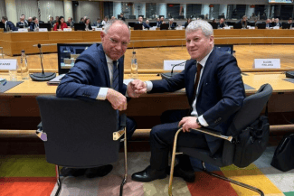 gerhard-karner.png - Știri de azi Știri de azi | Cum a reuşit ministrul român de Interne să-l convingă pe omologul său austriac că România este pregătită să intre pe deplin în Schengen. ”Am schimbat complet regulile jocului, a fost puţin surprins în prima fază. Am rămas prieteni” - Știri de azi |