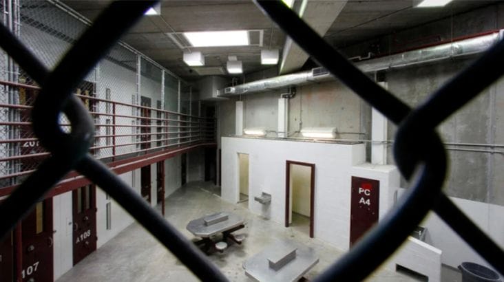 Știri de azi | SUA transferă 11 deţinuţi yemeniţi de la Guantanamo în Oman, la o săptămână după un transfer în Tunisia. - Știri de azi | 