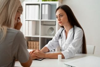 Știri de azi | Analizele de sânge uzuale pot anticipa eficiența imunoterapiei asupra pacienților - Știri de azi | 