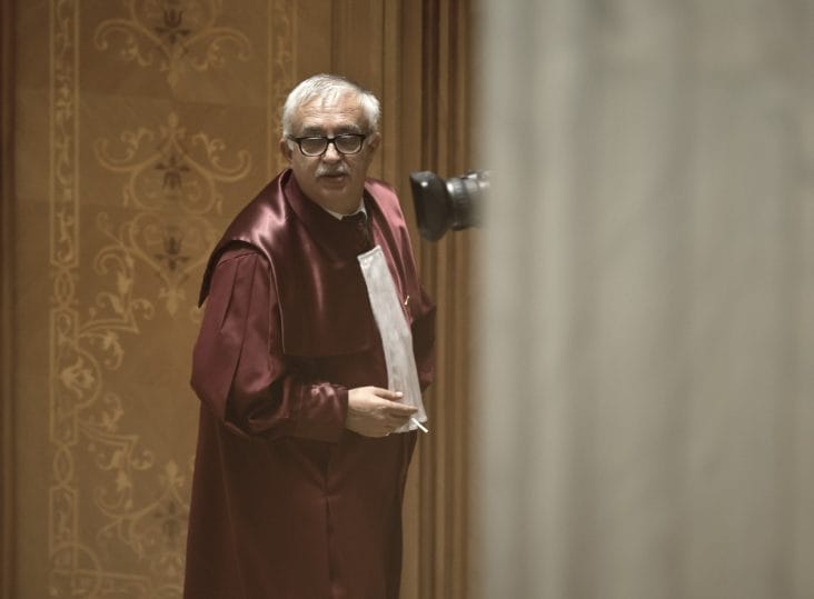 media-173269756900273500.jpg - Știri de azi Știri de azi | Ce șanse au avocații lui Călin Georgescu să răstoarne decizia CCR privind alegerile? Zegrean semnalează mai multe nereguli: ‘Nu citește nimeni’ - Știri de azi |