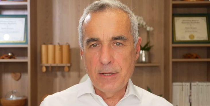 Știri de azi | VIDEO Călin Georgescu nu vrea alegeri noi, ci doar reluarea turului II: ‘Ciolacu și Iohannis sunt doar lacheii de serviciu ai sultanilor de la Bruxelles’ - Știri de azi | 