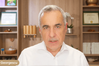 Știri de azi | Flancat de mercenari, Călin Georgescu explică de ce nu vrea SPP: Am încredere în Dumnezeu - Știri de azi | 