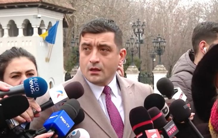 Știri de azi | Se reiau protestele în Piața Victoriei. George Simion s-a alăturat susținătorilor lui Călin Georgescu - Știri de azi | 