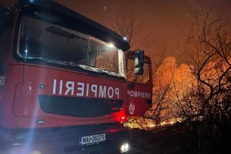 media-173528884218417300.jpg - Știri de azi Știri de azi | Incendiu la o hală din județul Dâmbovița; a fost emis mesaj Ro-Alert din cauza degajărilor de fum - Știri de azi |