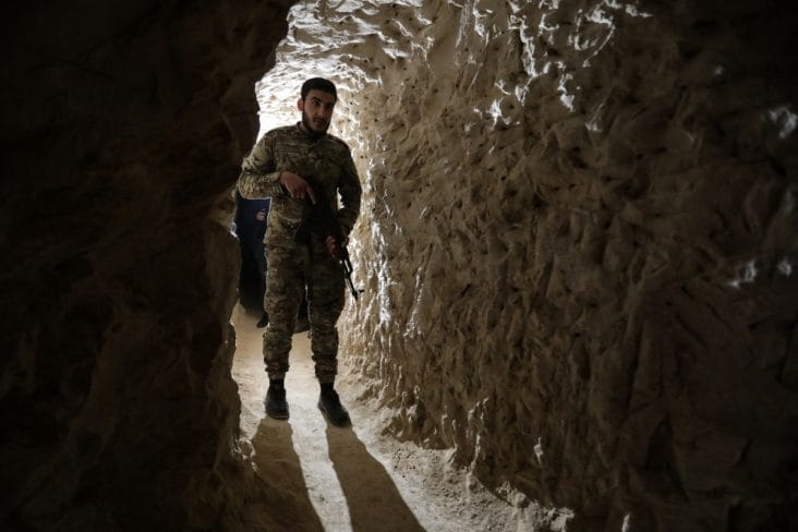 media-173614028396717500.jpg - Știri de azi Știri de azi | SUA încep să joace diferit în Siria, deși noul Guvern este condus de către o organizație considerată teroristă - Știri de azi |