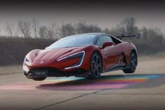 media-173645375016609600.jpg - Știri de azi Știri de azi | VIDEO Revoluție în lumea auto – Chinezii lansează super-mașina care sare peste gropi - Știri de azi |