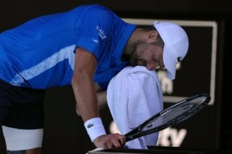media-173769816248757500.jpg - Știri de azi Știri de azi | VIDEO Șoc la Australian Open: Novak Djokovic s-a retras în timpul semifinalei - Știri de azi |