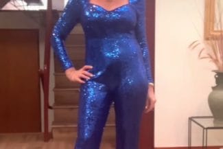 Știri de azi | Nadia Comăneci, apariţie strălucitoare într-o salopetă albastră la Globurile de Aur – VIDEO - Știri de azi | 