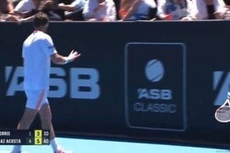 Știri de azi | Tenis: Cameron Norrie a lovit o spectatoare după ce a aruncat racheta în timpul unui meci la Auckland – VIDEO - Știri de azi | 
