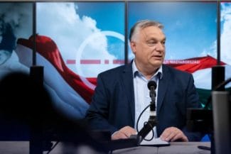 orban-la-radio-fb.jpg - Știri de azi Știri de azi | Ungaria a pierdut definitiv un miliard de euro din fondurile europene. Este o premieră în UE - Știri de azi |