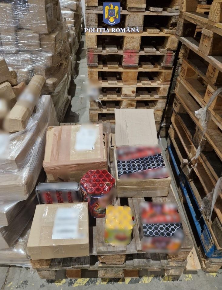 Știri de azi | Maramureş: Adolescent de 15 ani, la spital după ce s-a rănit în timp ce folosea petarde - Știri de azi | 