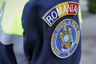 Știri de azi | Gorj: Patru persoane au fost rănite după ce autoturismul în care se aflau s-a răsturnat într-o curbă - Știri de azi | 