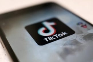 Știri de azi | Utilizatorii de TikTok din Germania apreciază mai mult China şi Rusia, arată un sondaj - Știri de azi | 