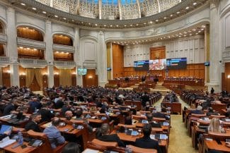 Știri de azi | Parlamentul a adoptat bugetul pentru 2025 şi Bugetul asigurărilor sociale - Știri de azi | 