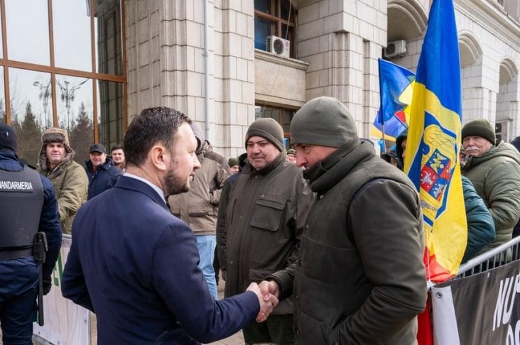 Știri de azi | Mircea Fechet: Vom interzice prin lege bonusurile neruşinate de la Romsilva. Astăzi am semnat textul de ordonanţă şi am convingerea foarte repede în guvern vom corecta această nedreptate - Știri de azi | 