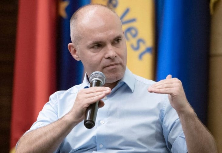 Știri de azi | Propunerea făcută de Daniel Funeriu: ‘Nu interziceți sau cenzurați reţelele de socializare, obligaţi-le să bage conţinut educațional’ - Știri de azi | 