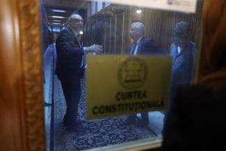 media-173316154499447400.jpg - Știri de azi Știri de azi | Decontarea medicamentelor pentru CCR a fost blocată, dar de fapt toți magistrații au privilegii de 14 ani. Nu doar ei, ci și familiile lor - Știri de azi |