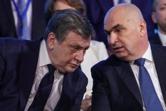 Știri de azi | Crin Antonescu, despre un interimat al lui Ilie Bolojan la Cotroceni: Acest interimat nu va fi unul simplu. E un om politic experimentat, chiar dacă nu în relaţiile internaţionale, va fi asistat de aparatul diplomatic şi e un om care îşi face datoria - Știri de azi | 