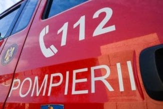 Știri de azi | Prahova: Pompier rănit grav, după ce o butelie a explodat în timpul unei intervenţii de stingere a unui incendiu. Şi doi jandarmi au fost surprinşi de suflul exploziei, dar starea lor nu e gravă - Știri de azi | 