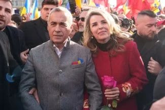 profimedia-0957248045_9f35a598cc - Știri de azi Știri de azi | Cristela Georgescu a sosit la Parchetul General pentru a fi alături de Călin Georgescu: ”Este o mascaradă, un spectacol al cătușelor” - Știri de azi |