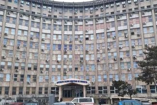 Știri de azi | Programul de vizită în Spitalul Judeţean Constanţa, redus de la patru ore la două ore pe zi/ Durata vizitei este limitată la 15 minute/ Masca de protecţie este obligatorie în incinta spitalului, în timpul vizitei - Știri de azi | 