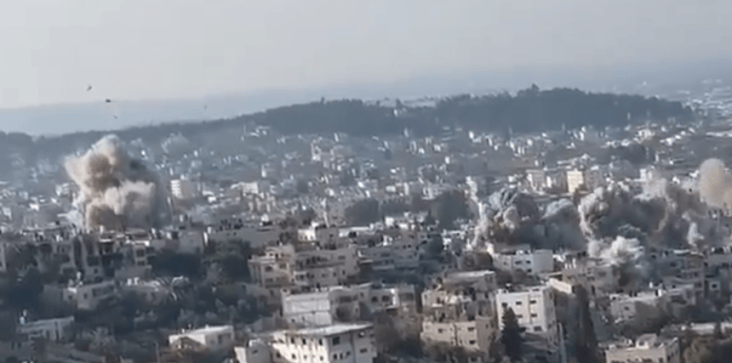 Știri de azi | Armata israeliană a aruncat în aer clădiri în tabăra de refugiaţi din Cisiordania – VIDEO - Știri de azi | 