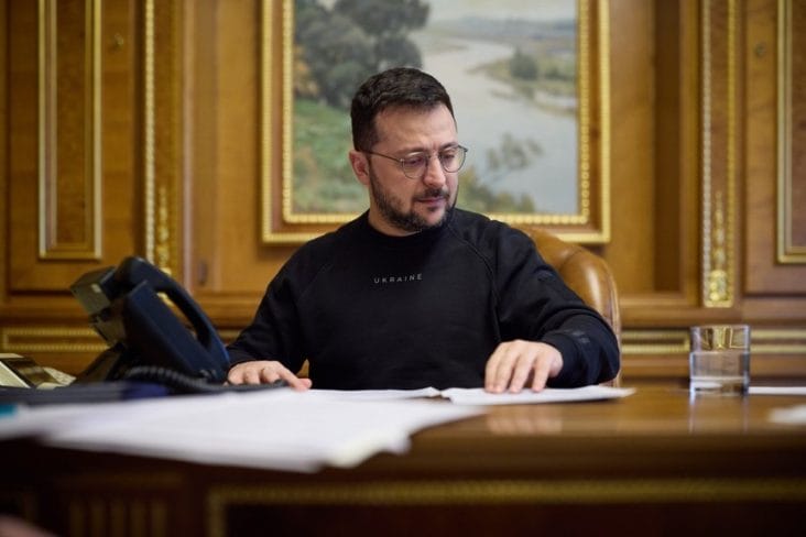 Știri de azi | „Să facem o înţelegere!”. Zelenski îi oferă lui Trump un parteneriat: minerale rare în schimbul securităţii. Preşedintele ucrainean vrea să vorbească cu Trump înainte să o facă Putin. Ce altceva mai pune pe masa discuţiilor - Știri de azi | 