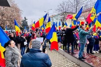 Știri de azi | AUR organizează sâmbătă un miting împotriva Guvernului condus de Marcel Ciolacu, la Piaţa Universităţii, cu marş spre Piaţa Victoriei / Formaţiunea le cere participanţilor să folosească doar steaguri cu tricolorul şi să nu vină cu vuvuzele - Știri de azi | 
