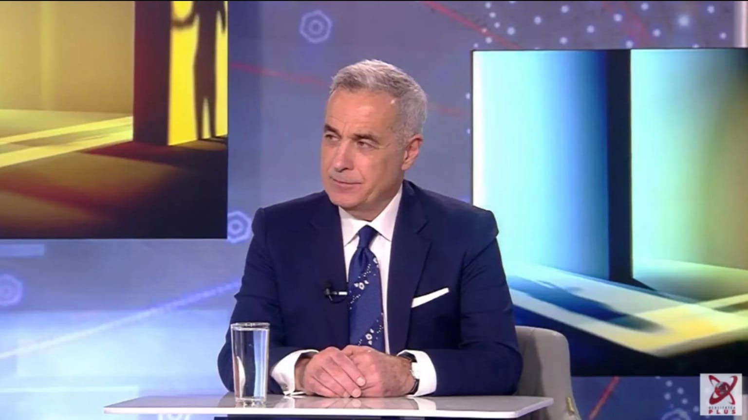 Călin Georgescu discutând în cadrul emisiunii 'Culisele Statului Paralel' de la Realitatea PLUS, reflectând asupra mobilizării publice recente