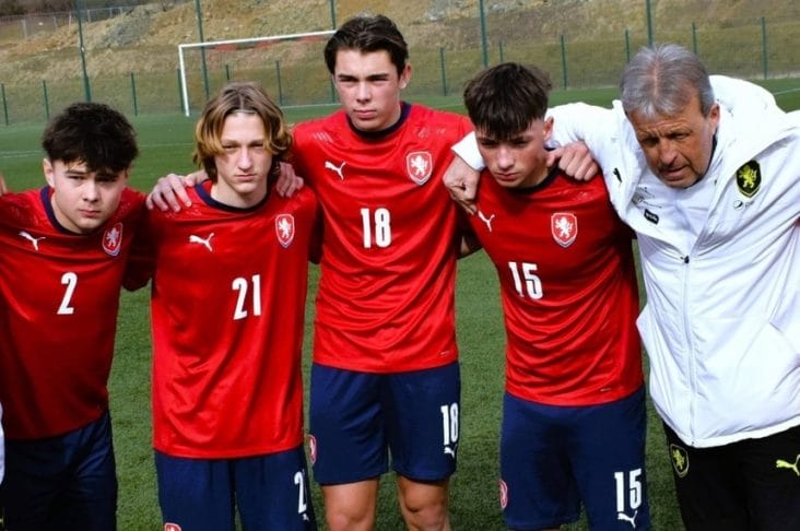 buffon.jpg - Știri de azi Știri de azi | Fiul lui Gianluigi Buffon, Louis, înclină să reprezinte Cehia la nivel internaţional - Știri de azi |