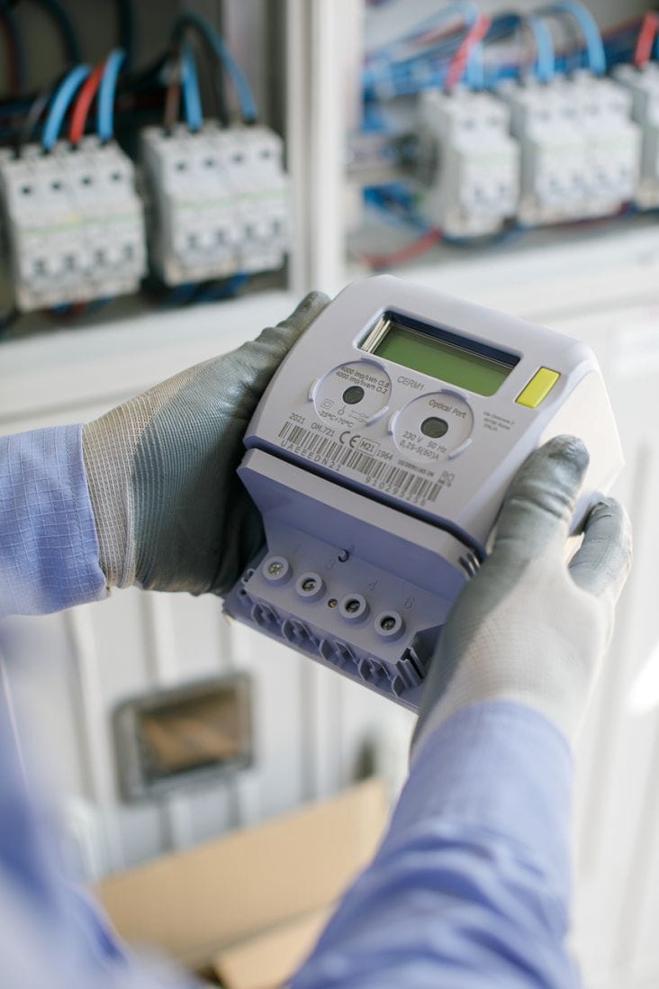 contor-inteligent-retele-electrice-romania.png - Știri de azi Știri de azi | Reţele Electrice România, din grupul PPC în România, vrea să ajungă 2 milioane de contoare inteligente instalate până la finalul anului - Știri de azi |