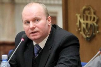 cristian-paun-ase-1.jpg - Știri de azi Știri de azi | Profesor universitar, despre un posibil acord de pace în Ucraina: Nimeni nu îşi doreşte războiul. Dar, validând laş acţiunile agresorilor, le dai şi mai multă putere. Le validezi crimele. Te vulnerabilizezi - Știri de azi |