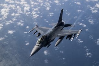 f-16-sua-us-air-force.jpg - Știri de azi Știri de azi | SUA: Forţele Aeriene au interceptat un avion care zbura într-o zonă restricţionată în apropiere de Mar-a-Lago - Știri de azi |